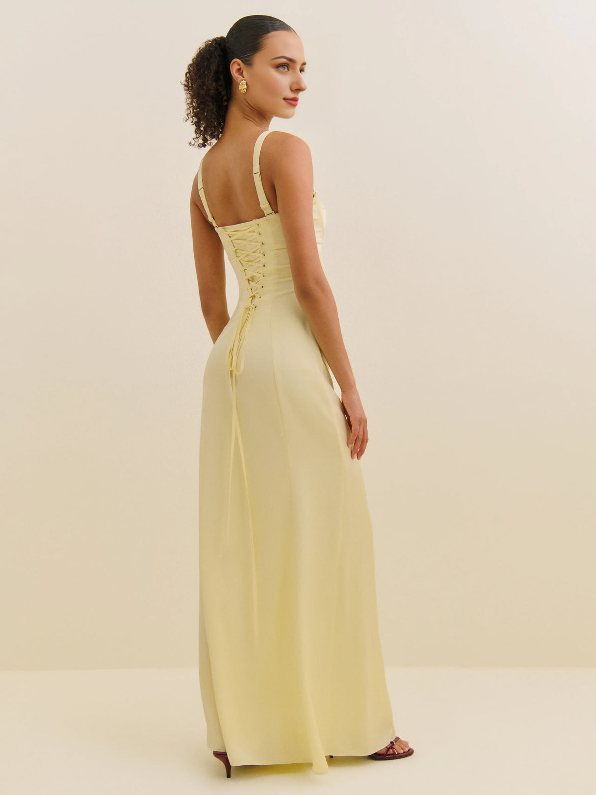 Refined Beautiful Timeless Special Occasion Sophisticated Elegant Lace Mermaid Sleeveless Prom Dress
