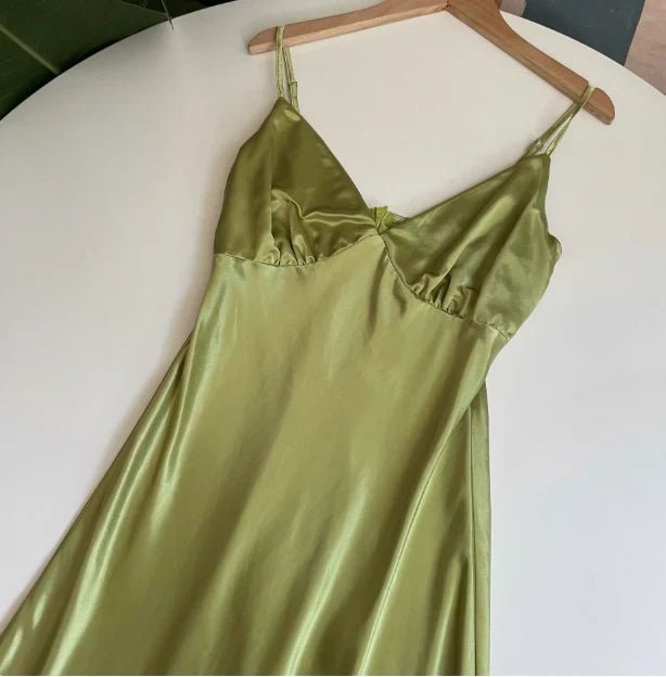 Special Occasion Sophisticated Graceful Stylish Elegant Green Satin V-Neck Sleeveless Prom Dress