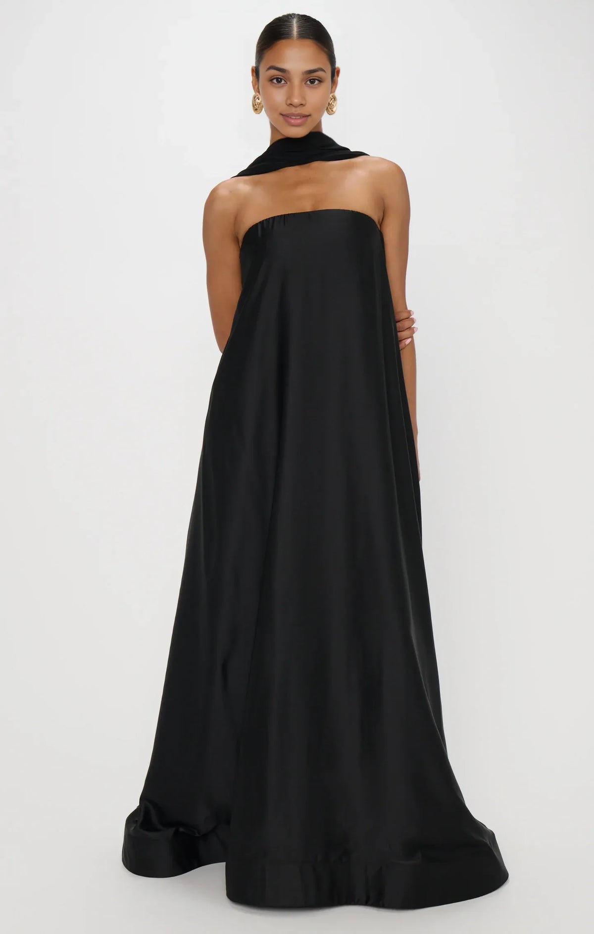 Stylish Refined Beautiful Timeless Chic Elegant Black A-Line Strapless Sleeveless Prom Dress