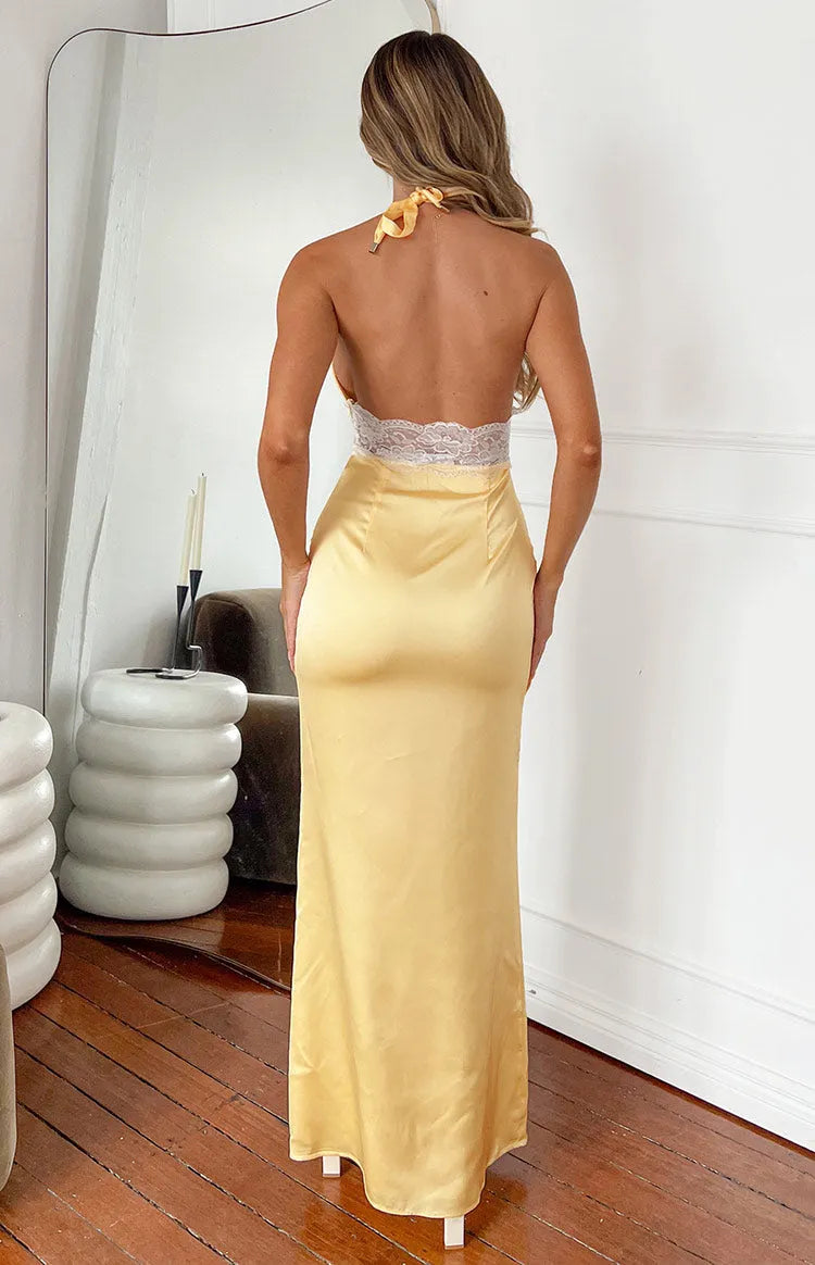 Yellow Halter Neck Prom Dress with Deep V - Neckline and Delicate Waistband for Formal Galas