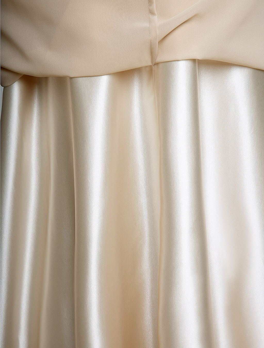 Mother of the Bride Dress Plus Size Elegant V Neck Floor Length Sleeveless with Criss Cross Appliques