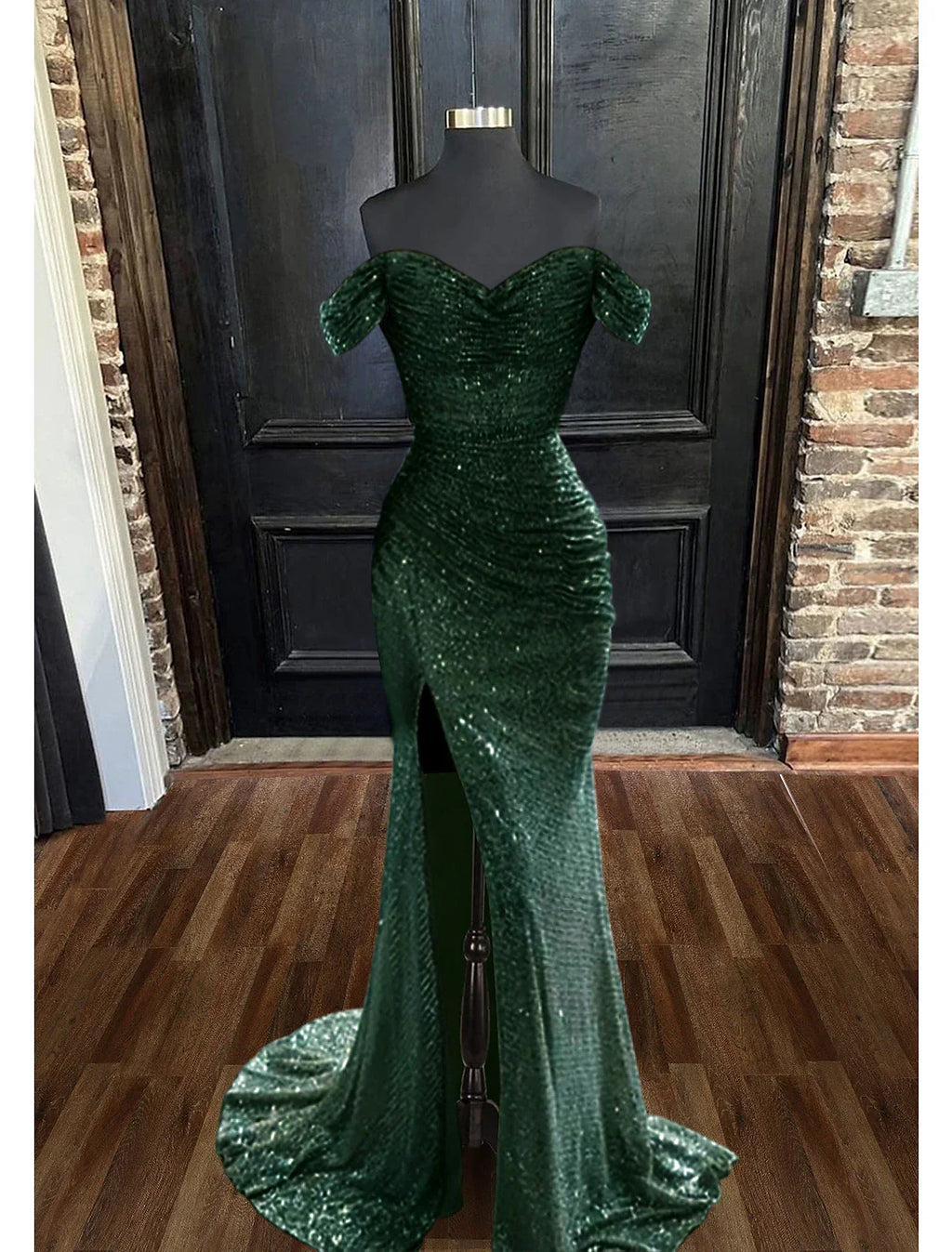 Mermaid / Trumpet Evening Gown Sparkle & Shine Dress Prom Floor Length Sleeveless Cowl Neck with Ruched