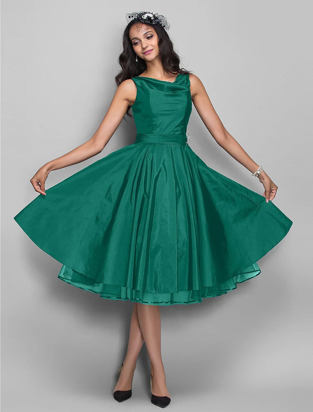 Cocktail Dresses Vintage Dress Halloween Wedding Guest Knee Length Sleeveless V Neck Taffeta with Pleats Crystals