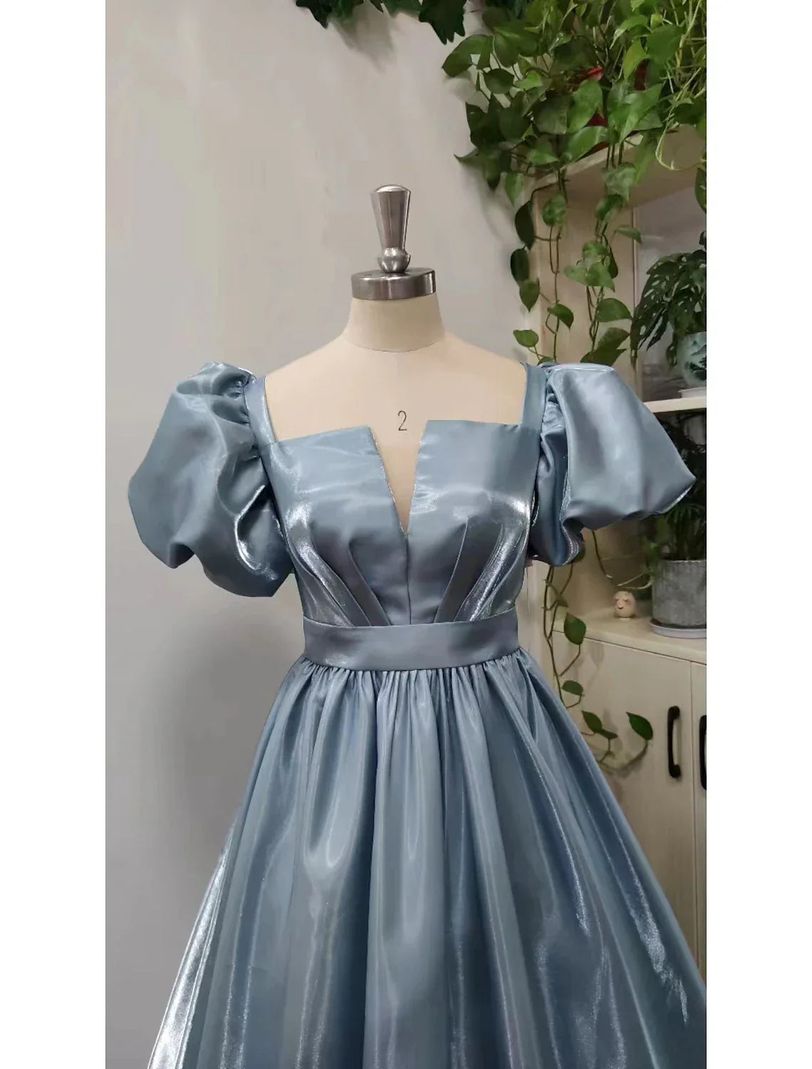 Ball Gown Minimalist Sparkle & Shine Quinceanera Formal Evening Dress Scoop Neck Short Sleeve Floor Length