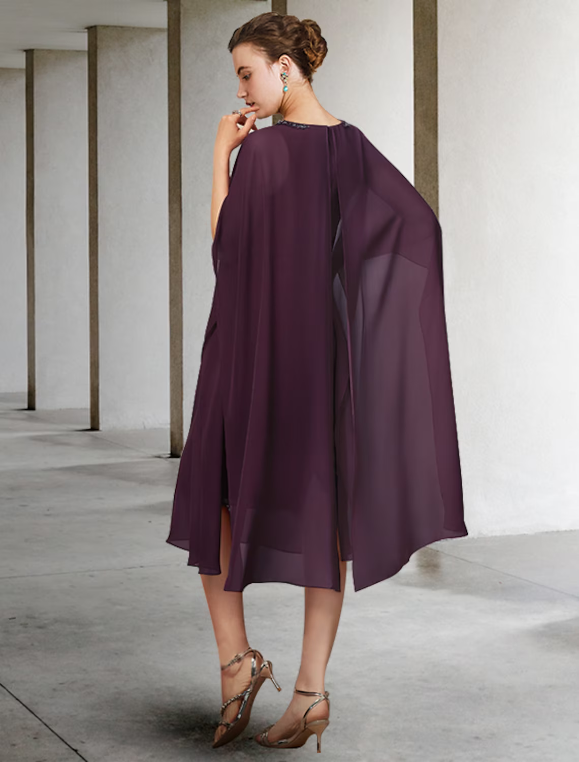 Two Piece Mother of the Bride Dress Elegant Knee Length Sleeveless with Beading