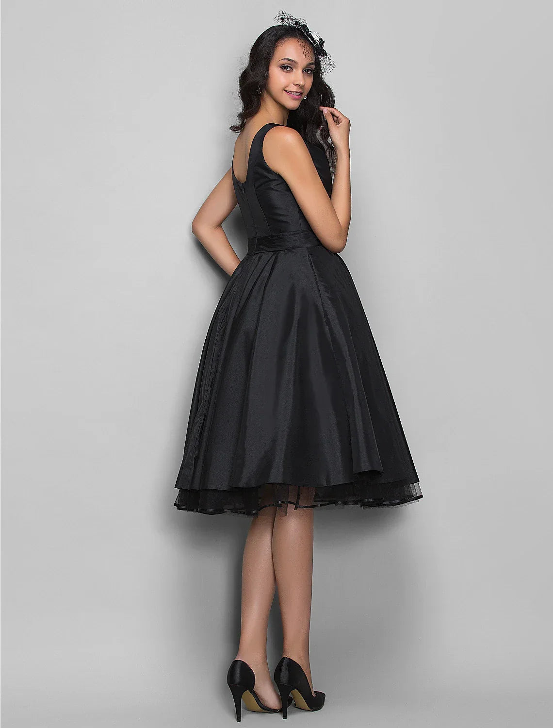 Cocktail Dresses Vintage Dress Halloween Wedding Guest Knee Length Sleeveless V Neck Taffeta with Pleats Crystals