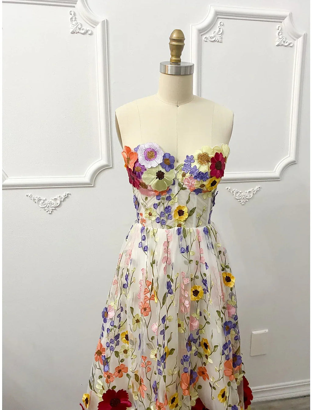 Wedding Guest Dresses Floral Dress Wedding Guest Floor Length Sleeveless Illusion Neck Wednesday Addams Family Backless with Embroidery Appliques