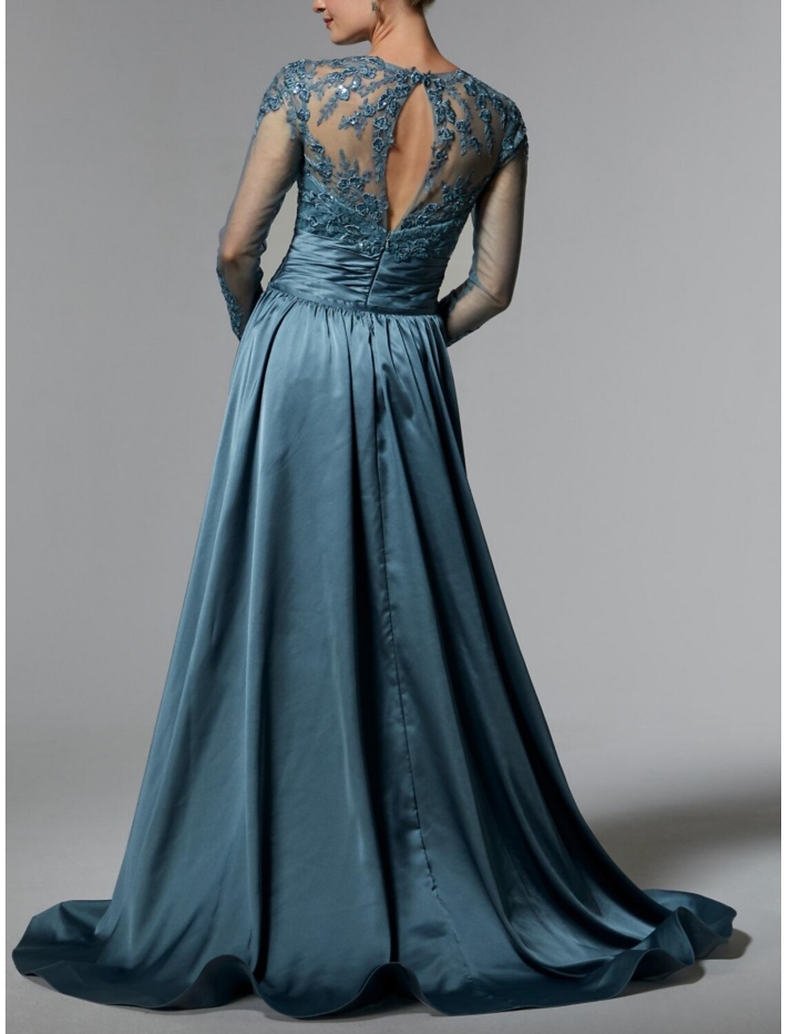 Mermaid / Trumpet Mother of the Bride Dress Wedding Guest Elegant Jewel Neck Sweep / Brush Train Long Sleeve with Ruching