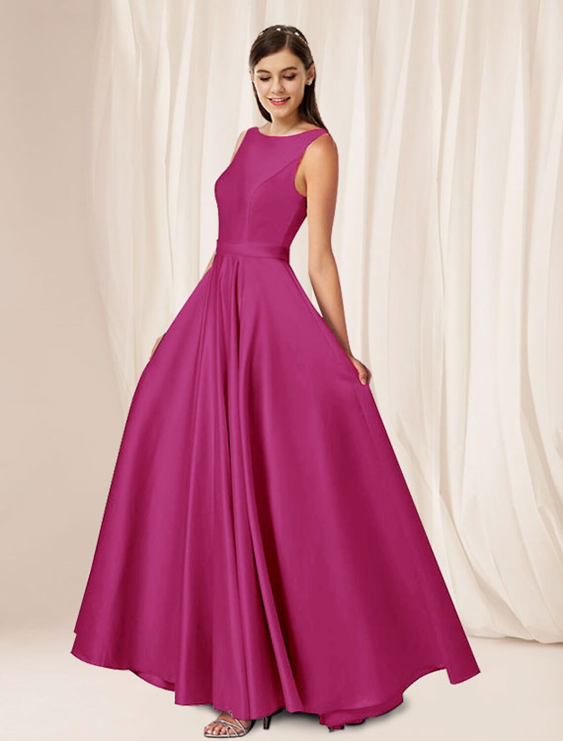 Bridesmaid Dress Sleeveless Elegant Floor Length with Pleats