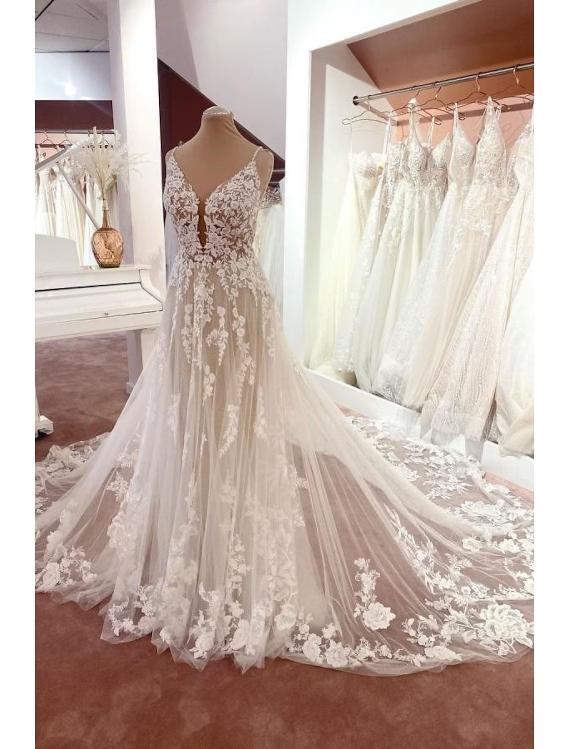 Engagement Open Back Formal Wedding Dresses Chapel Train A-Line Sleeveless Spaghetti Strap With Appliques