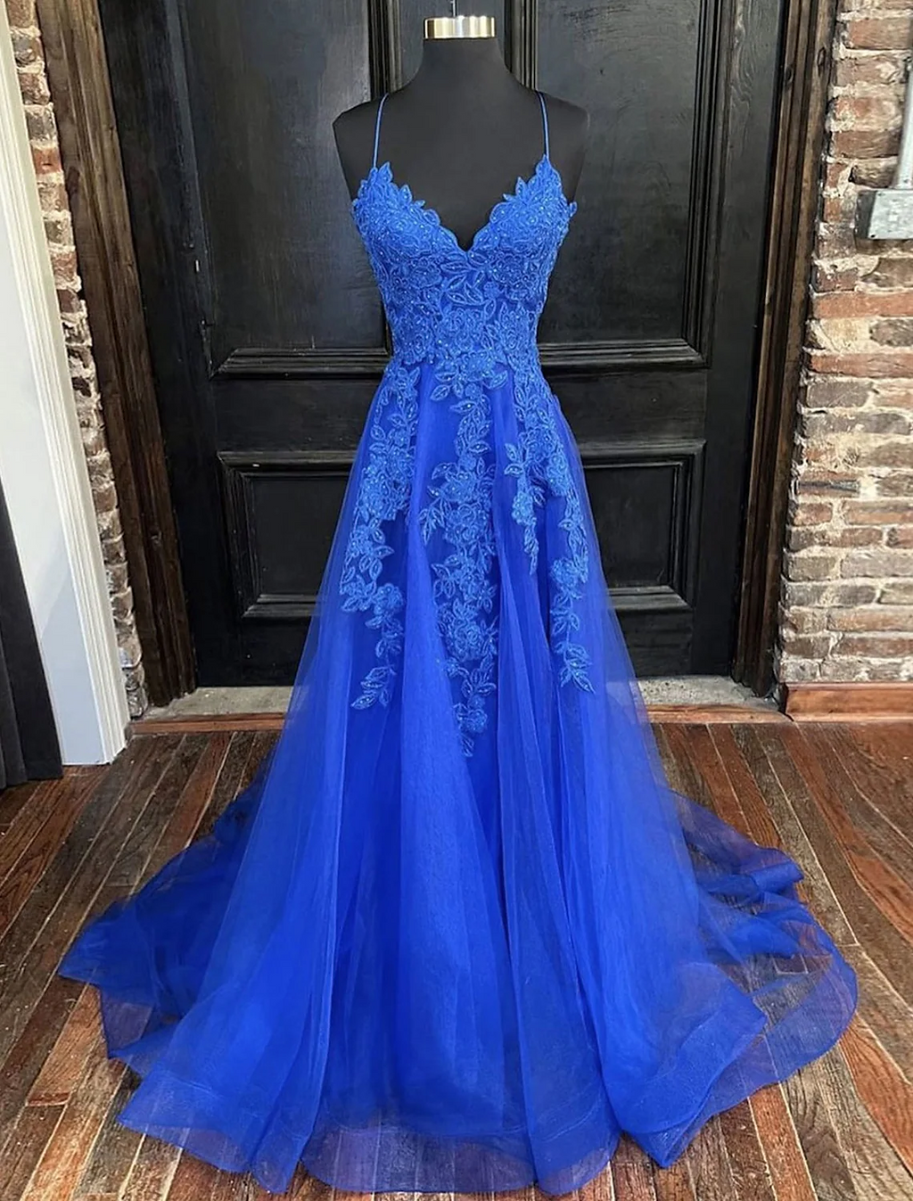 Open Back Dress Formal Court Train Sleeveless V Neck Backless V Back with Beading Appliques