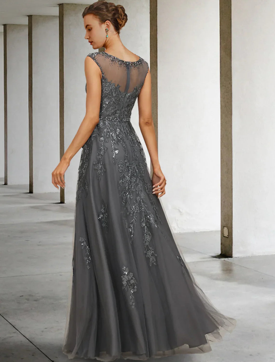 Mother of the Bride Dress Luxurious Elegant Floor Length Sleeveless with Sash Ribbon Beading