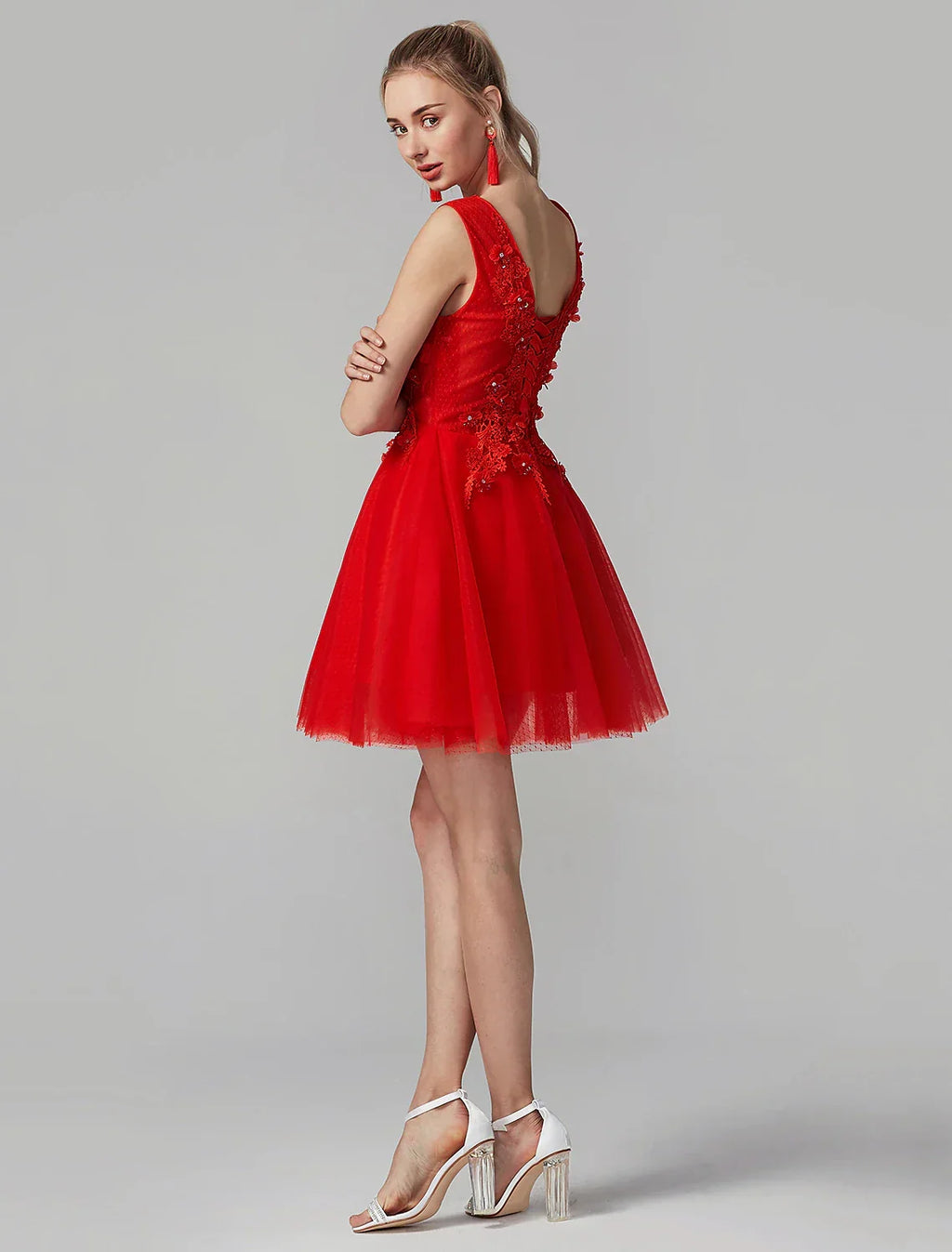 Homecoming Graduation Short / Mini Sleeveless V Neck Over with Crystals Appliques
