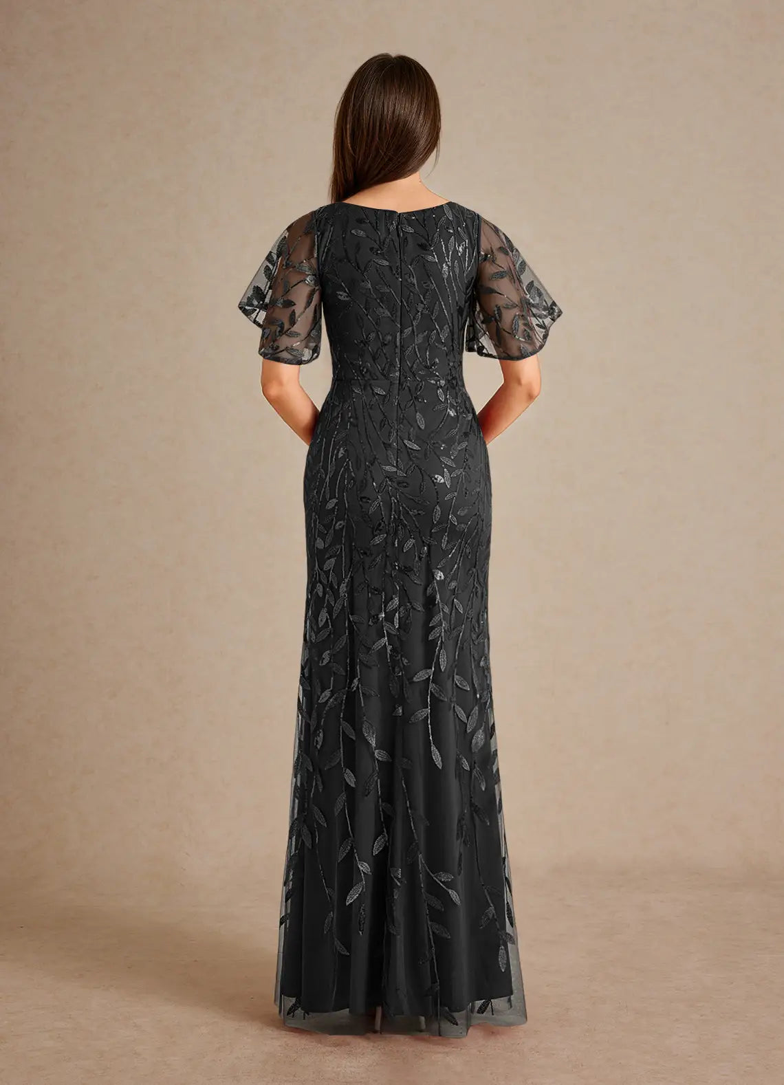 Sophisticated Graceful Stylish Refined Beautiful Elegant Champagne Tulle Sheath V-Neck Evening Dress