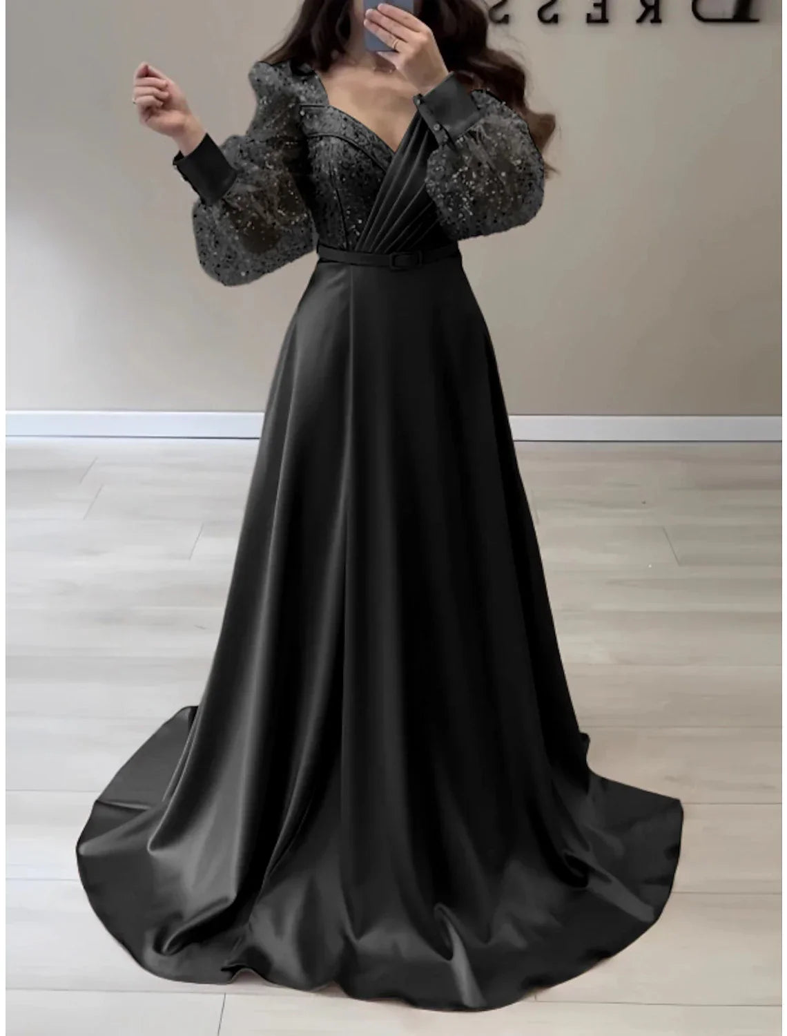 Evening Gown Elegant Dress Formal Fall Sweep / Brush Train Long Sleeve V Neck with Glitter Pleats Strappy