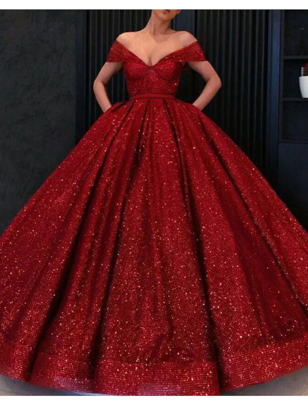 Ball Gown Evening Gown Luxurious Dress Engagement Formal Evening Floor Length Short Sleeve V Neck with Pleats