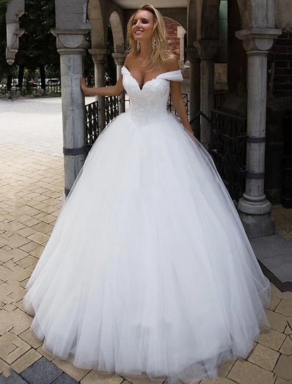Wedding Dresses Chapel Train Ball Gown Short Sleeve Off Shoulder
