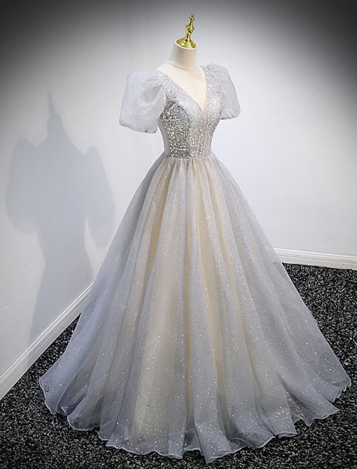 Ball Gown Quinceanera Dresses Maxi Dress Performance Sweep / Brush Train Short Sleeve V Neck with Crystals
