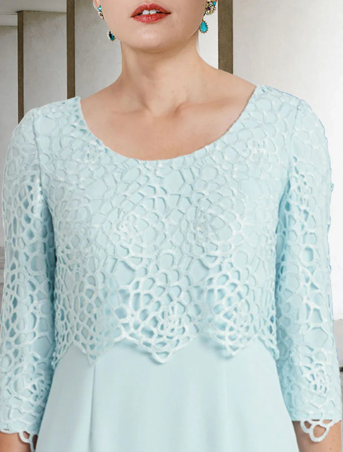 Two Piece Sheath / Column Mother of the Bride Dress Church Elegant Winter With Jacket Half Sleeve Scoop Neck Knee Length Crystal Brooch