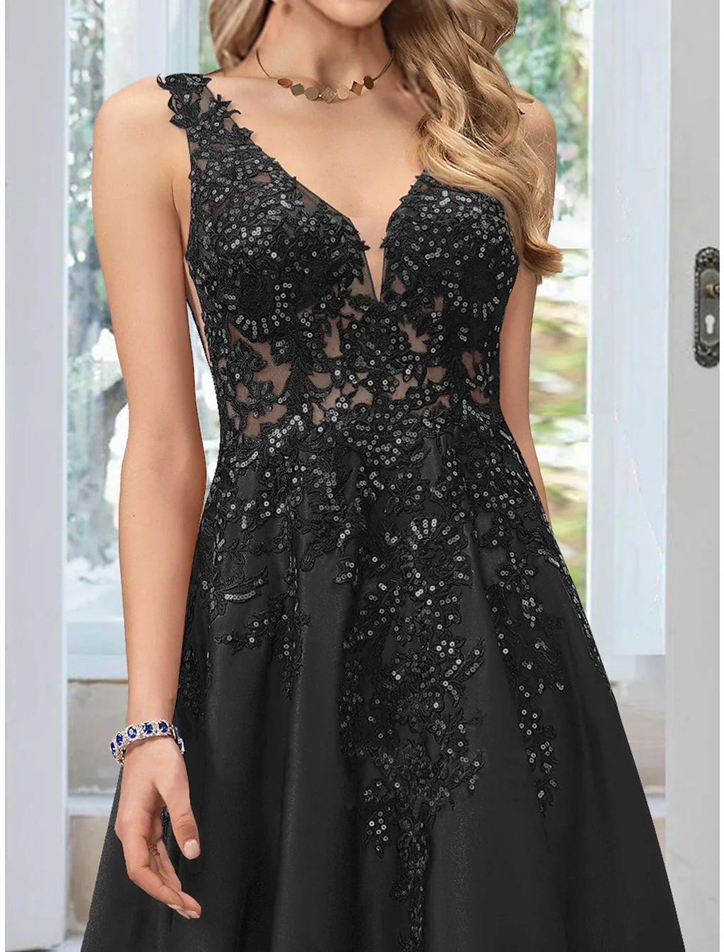 Black Evening Gown Dress Formal Floor Length Sleeveless V Neck with Appliques