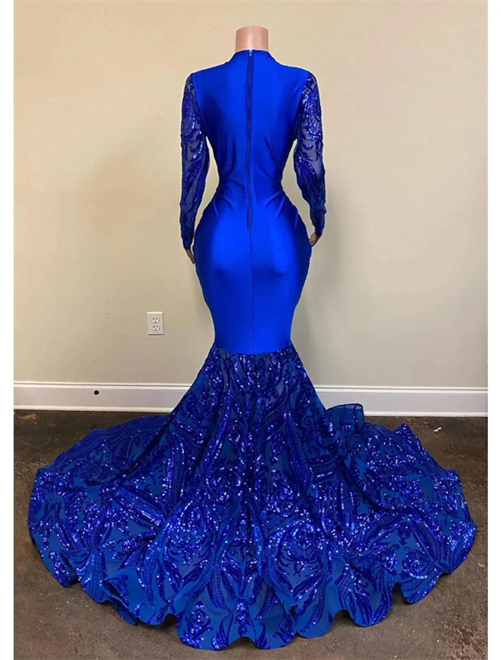 Mermaid / Trumpet Evening Gown Sparkle & Shine Dress Formal Court Train Long Sleeve V Neck African American with Beading