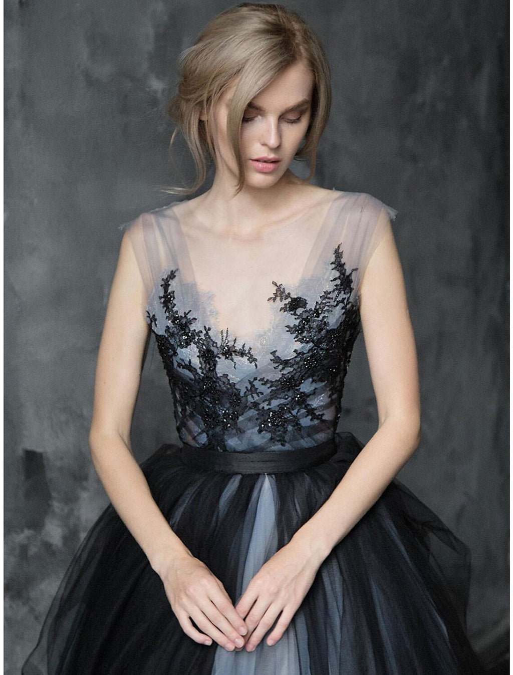 Black Ball Gown Wedding Dress Gothic Quinceanera Dresses Color Block Dress Sweep / Brush Train Sleeveless V Neck V Back with Pleats Appliques