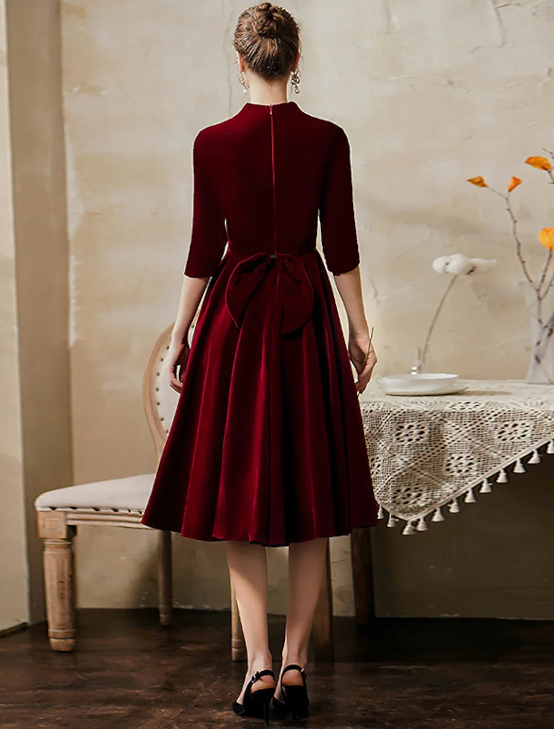 Minimalist Vintage Party Wear Cocktail Party Dress V Neck Half Sleeve Tea Length with Sleek