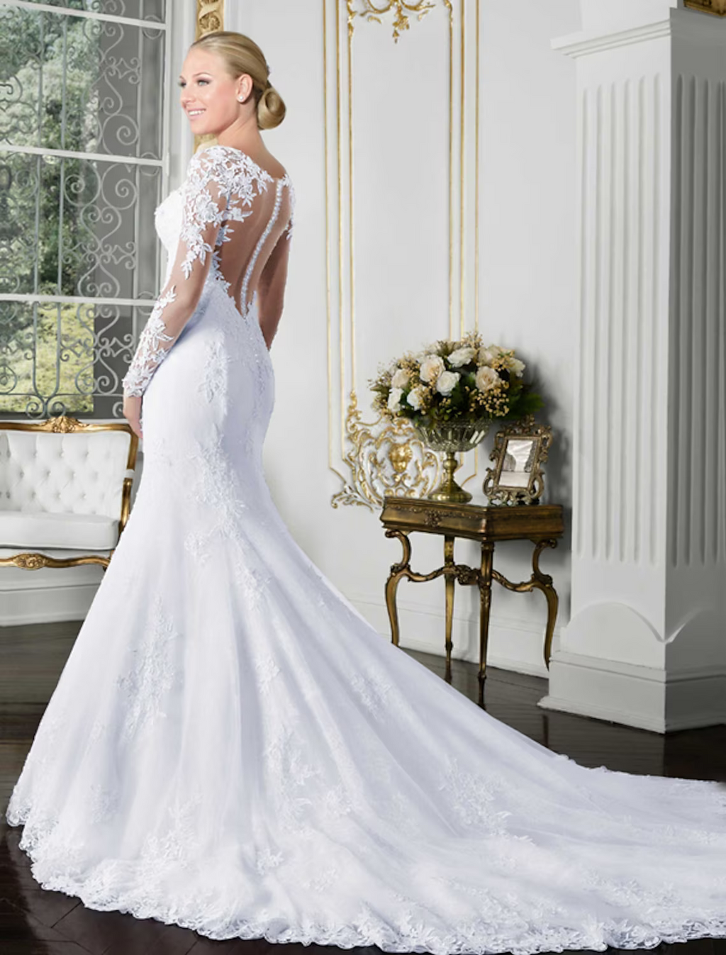 Open Back Sexy Formal Wedding Dresses Chapel Train Long Sleeve Neck With Appliques