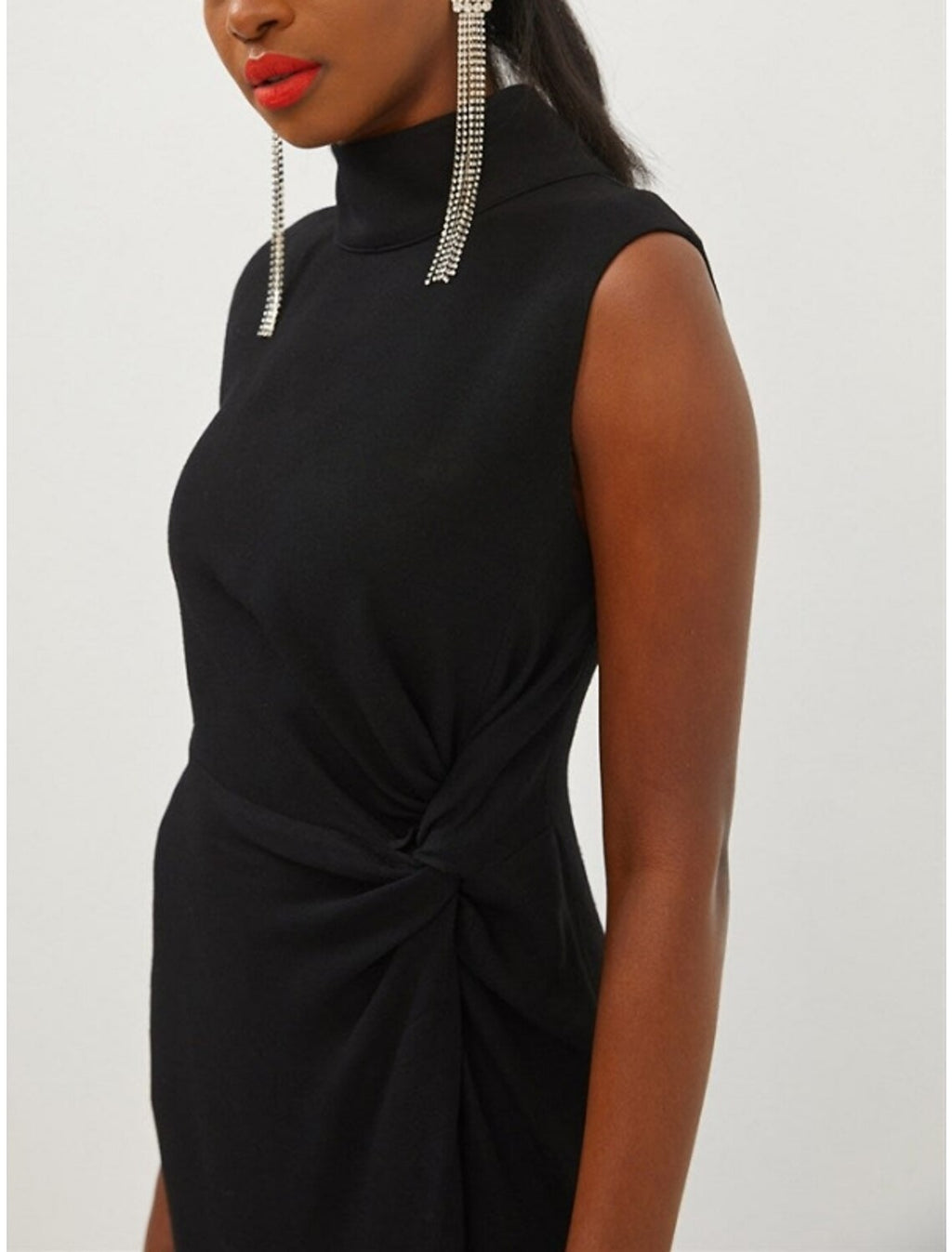 Black Sheath / Column Evening Gown Dress Elegant Dress Formal Ankle Length Sleeveless High Neck Fabric with Feather Slit