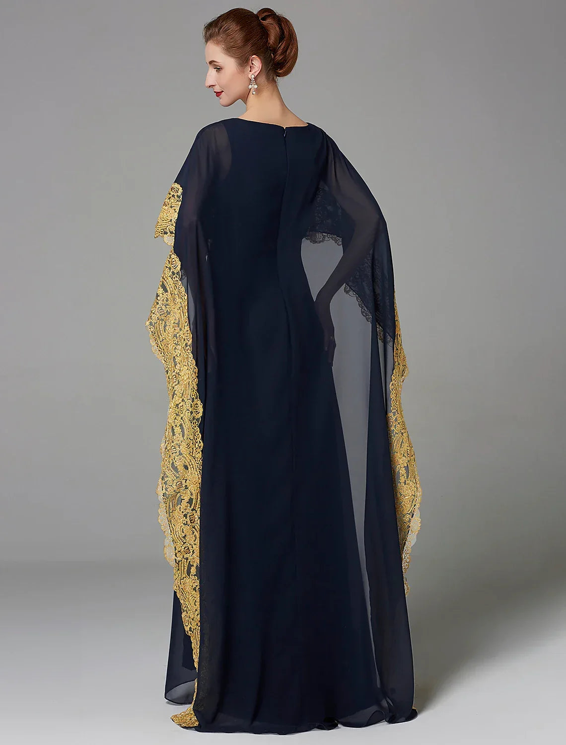 Mother of the Bride Dress Plus Size Elegant Bateau Neck Sweep / Brush Train Sleeveless