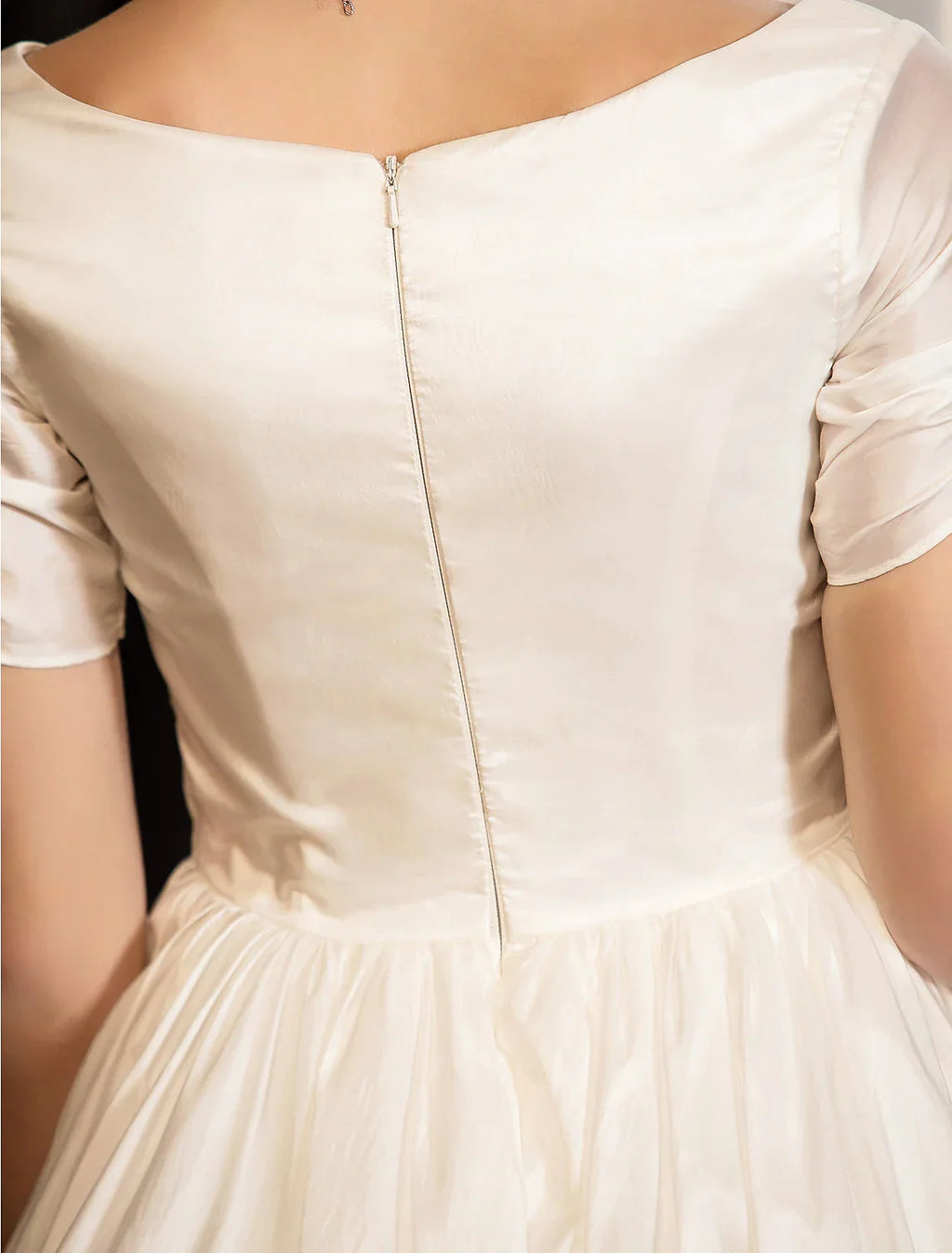 White Bridal Vintage Little Dresses Wedding Dresses A-Line Short Sleeve V Neck