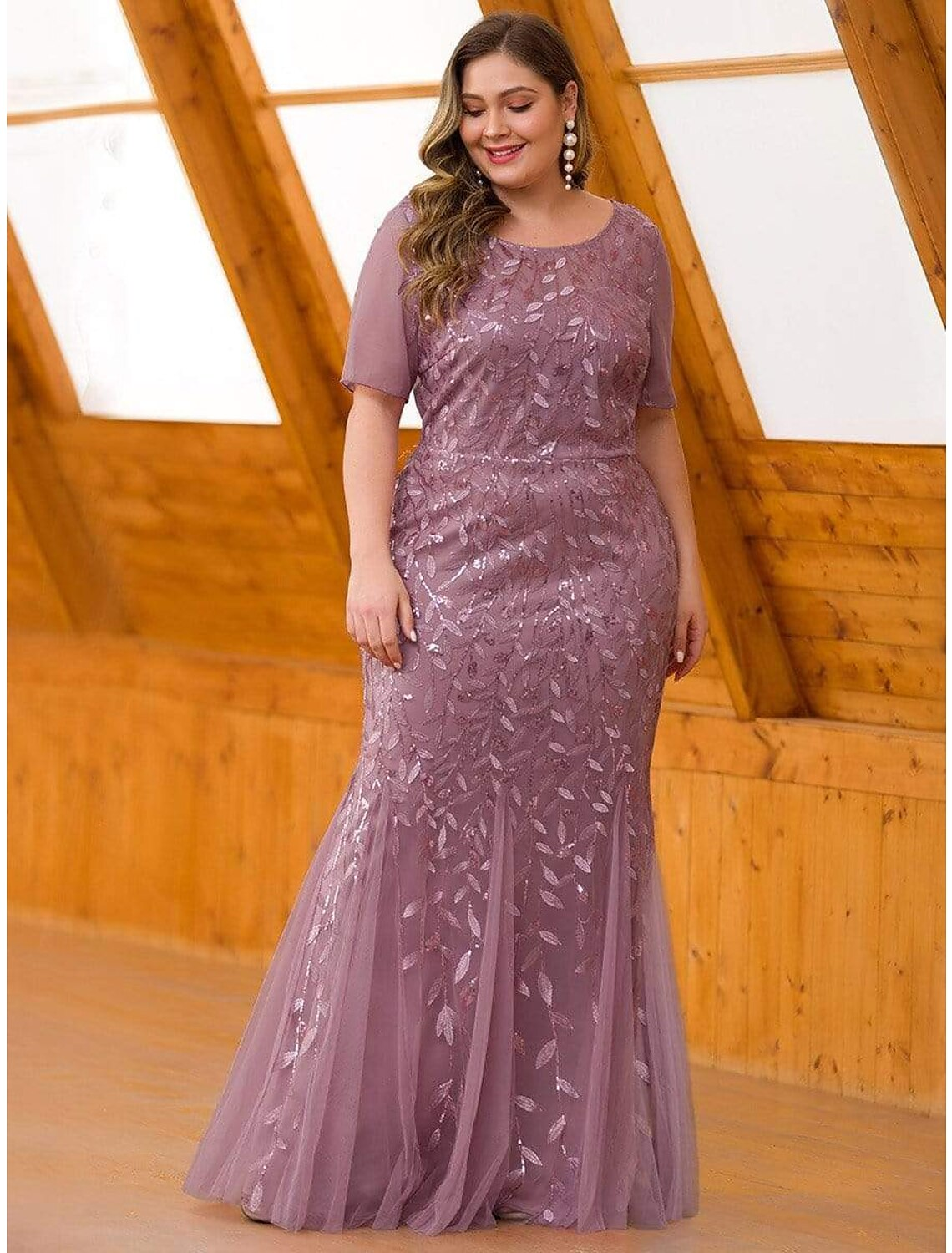 Empire Elegant Party Wear Formal Evening Dress Jewel Neck Short Sleeve Floor Length with Embroidery