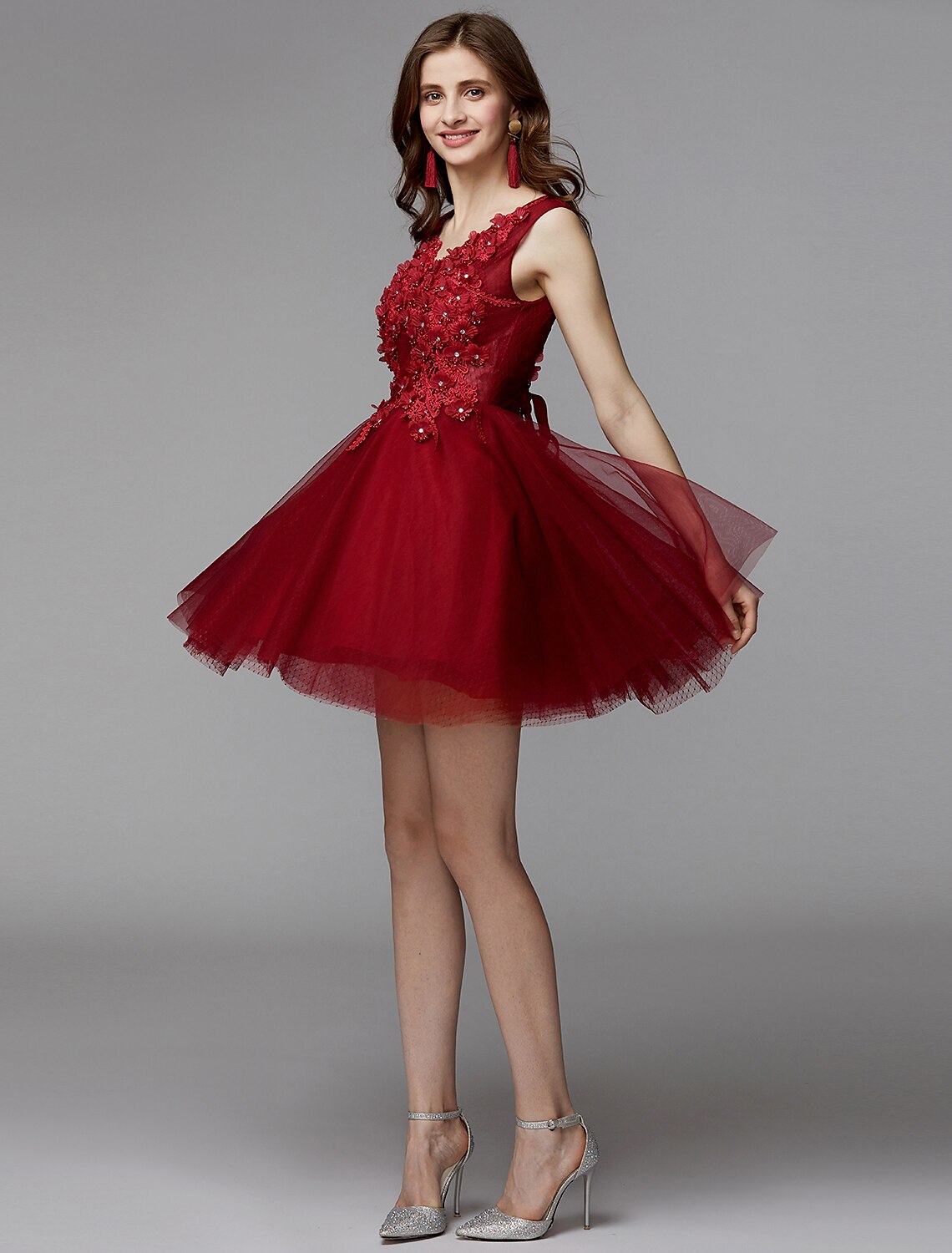 Homecoming Graduation Short / Mini Sleeveless V Neck Over with Crystals Appliques