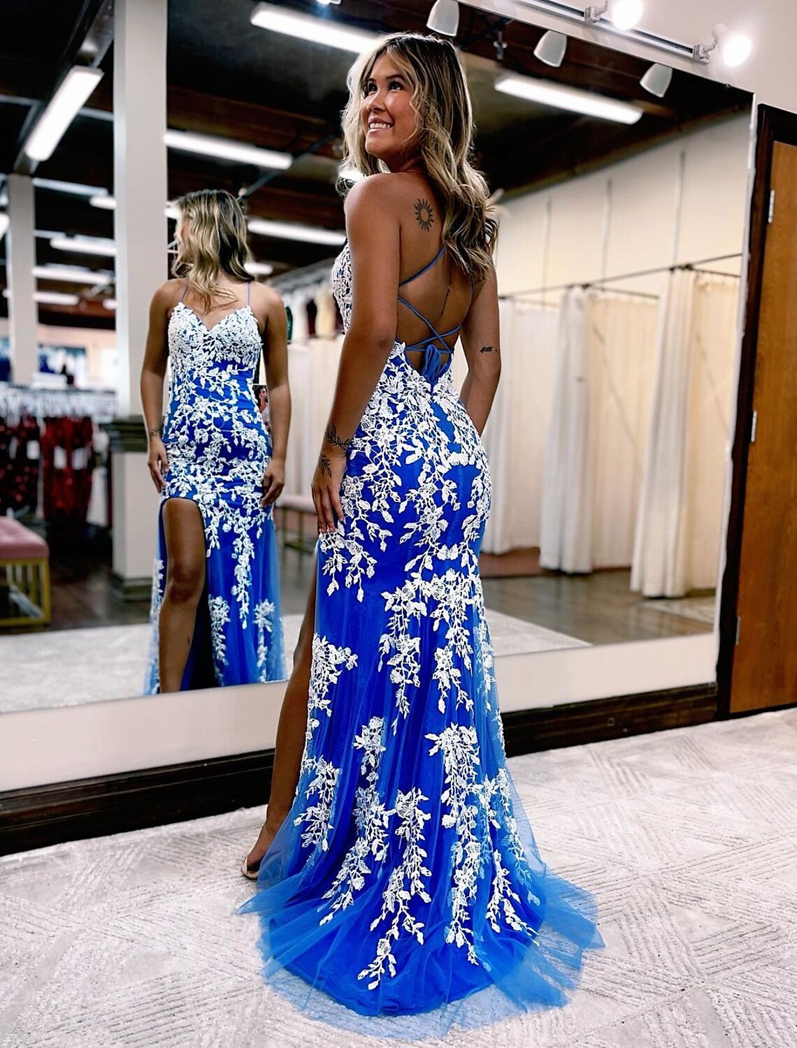 Mermaid / Trumpet Prom Dresses Color Block Dress Formal Sweep / Brush Train Sleeveless Sweetheart Backless with Slit Appliques