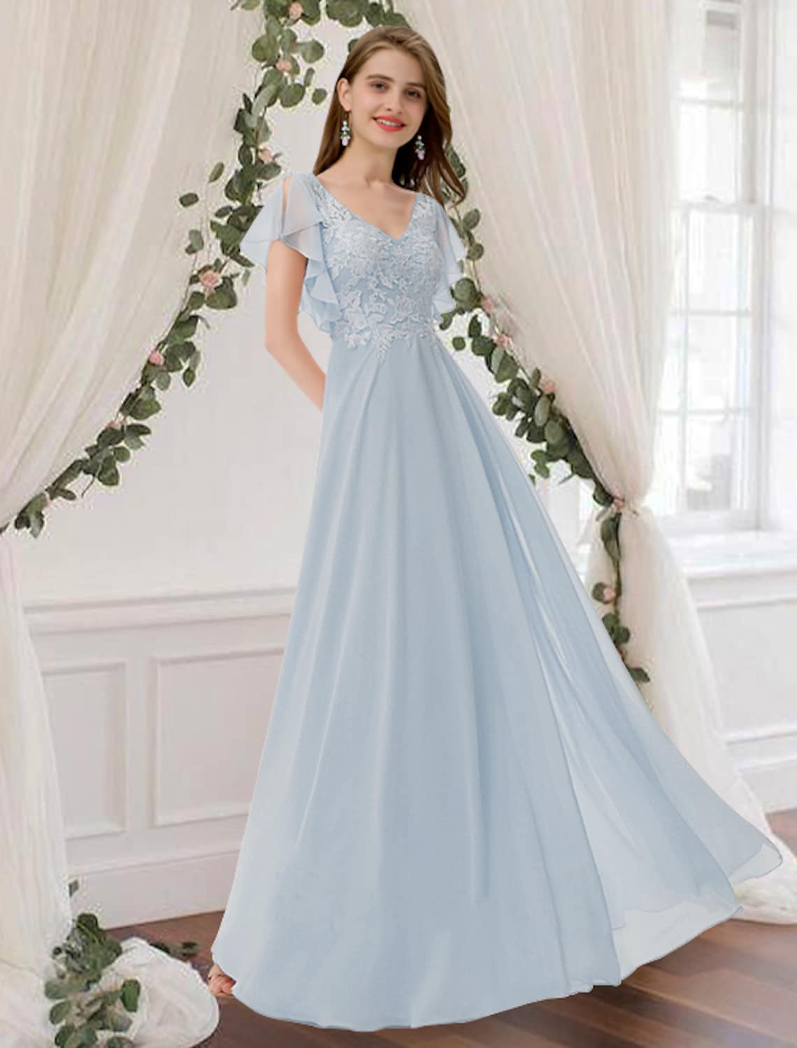 Bridesmaid Dress Scoop Neck Sleeveless Elegant Floor Length with Pleats Appliques