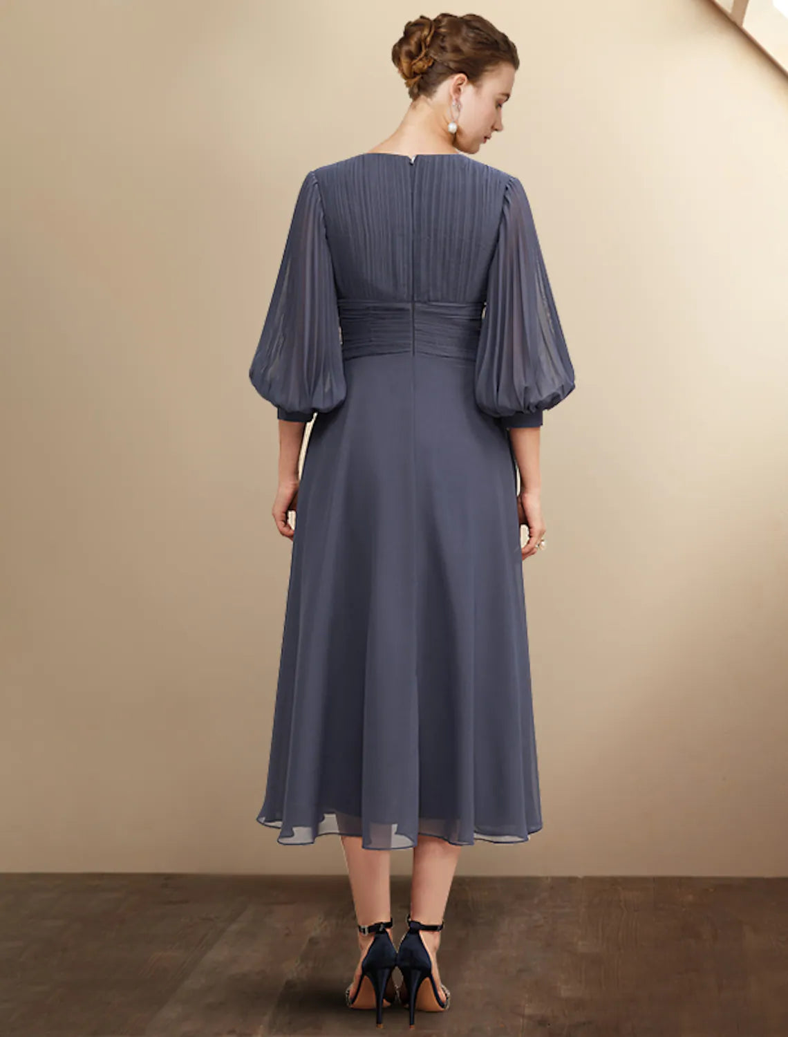 Mother of the Bride Dress Plus Size Elegant V Neck Length Sleeve with Pleats