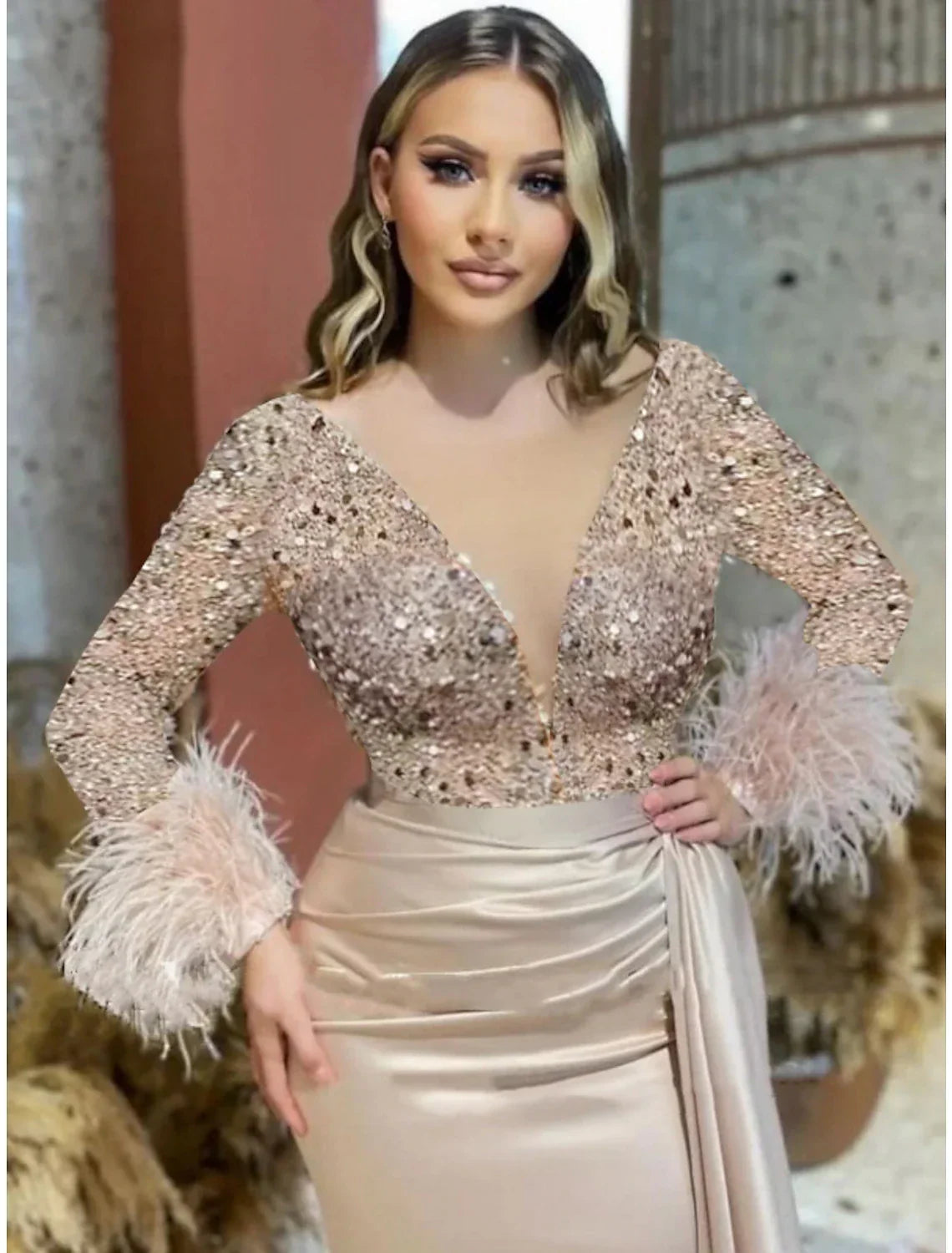 Mermaid / Trumpet Evening Gown Elegant Dress Formal Wedding Court Train Long Sleeve V Neck with Feather Glitter Ruched