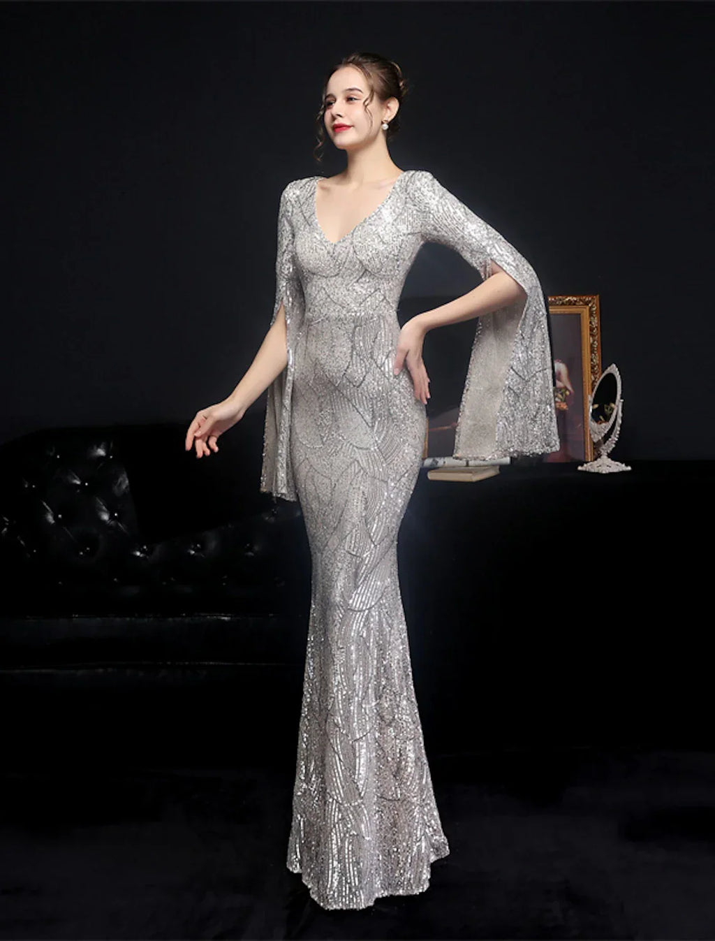 Mermaid / Trumpet Evening Gown Sparkle & Shine Dress Formal Floor Length Long Sleeve V Neck