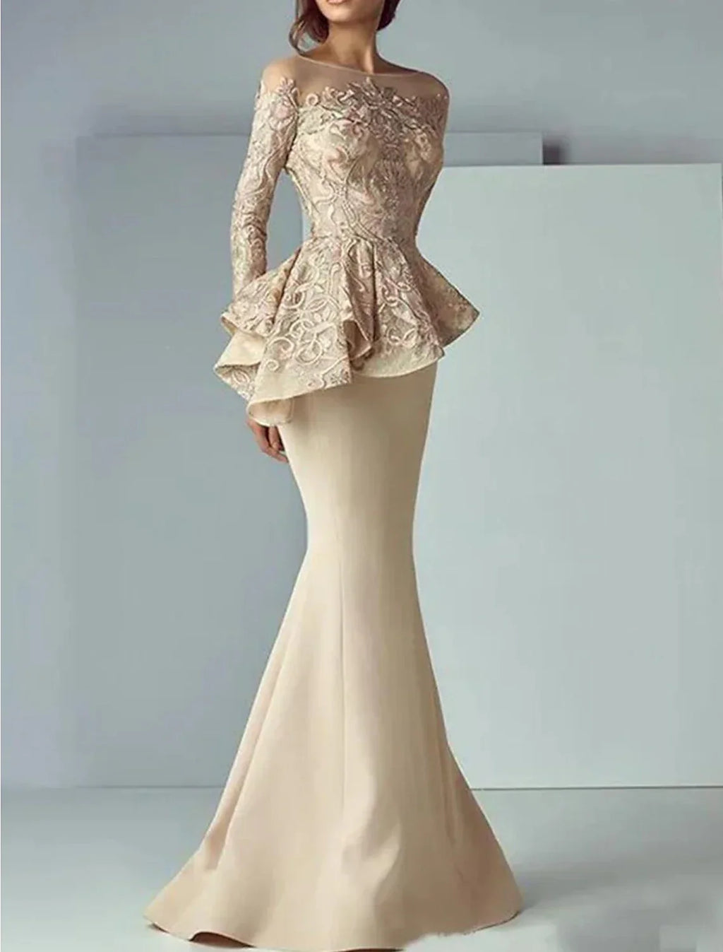 Mermaid / Trumpet Mother of the Bride Dress Formal Wedding Guest Elegant Scoop Neck Floor Length Fabric Long Sleeve with Ruffles Appliques