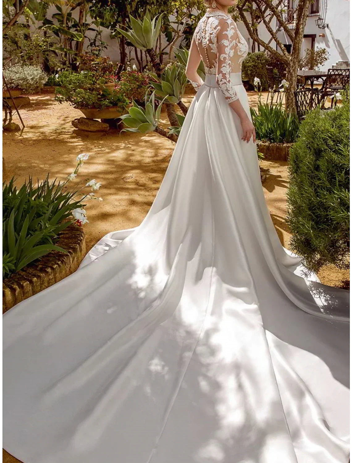 Formal Wedding Dresses A-Line V Neck 3/4 Length Sleeve Court Train Bridal Gowns With Pleats Solid Color