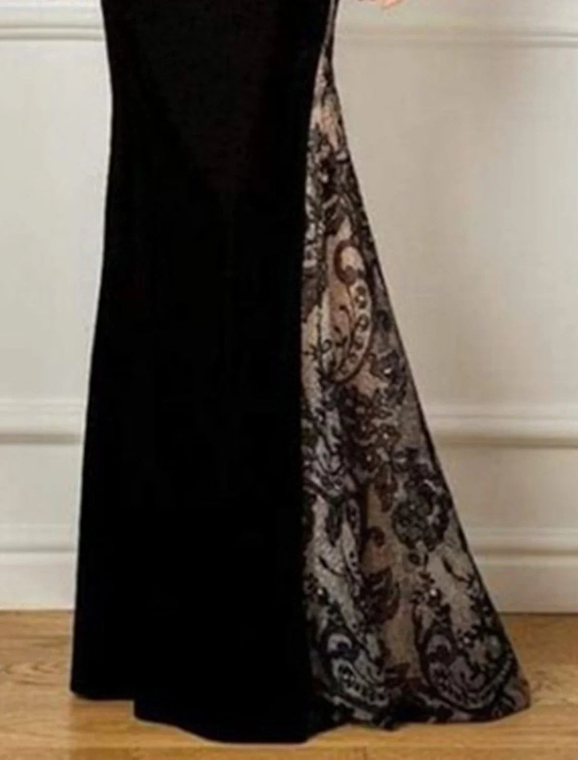 Mermaid / Trumpet Mother of the Bride Dress Fall Wedding Guest Party Elegant Jewel Neck Floor Length Long Sleeve No with Appliques Color Block