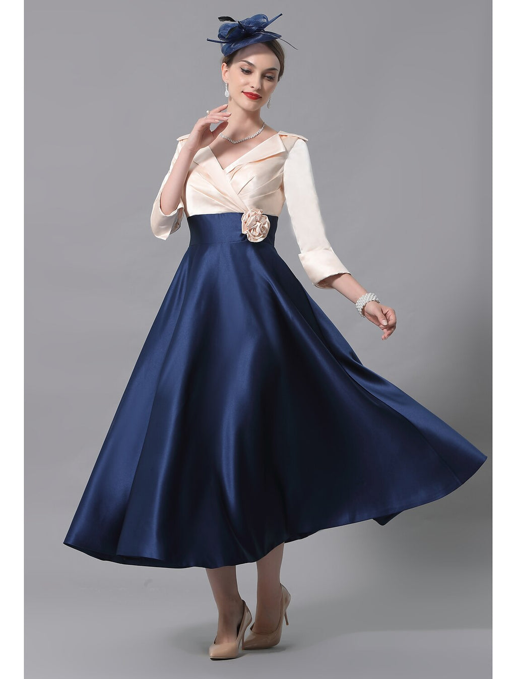 Two Piece Mother of the Bride Dress Wedding Guest Elegant V Neck Knee Length Fabric Half Sleeve with Appliques
