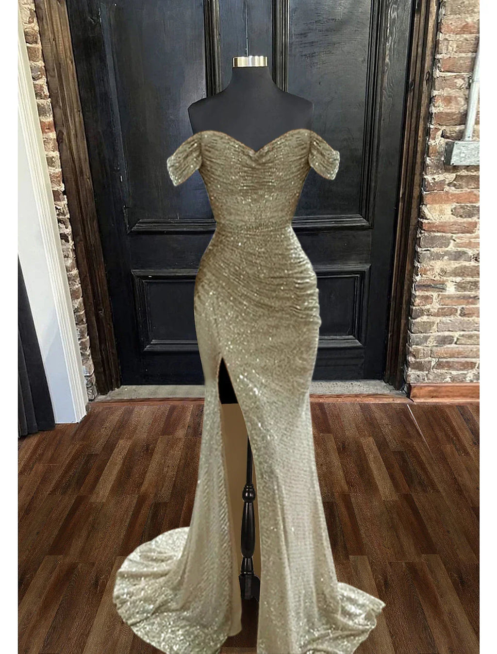 Mermaid / Trumpet Evening Gown Sparkle & Shine Dress Prom Floor Length Sleeveless Cowl Neck with Ruched