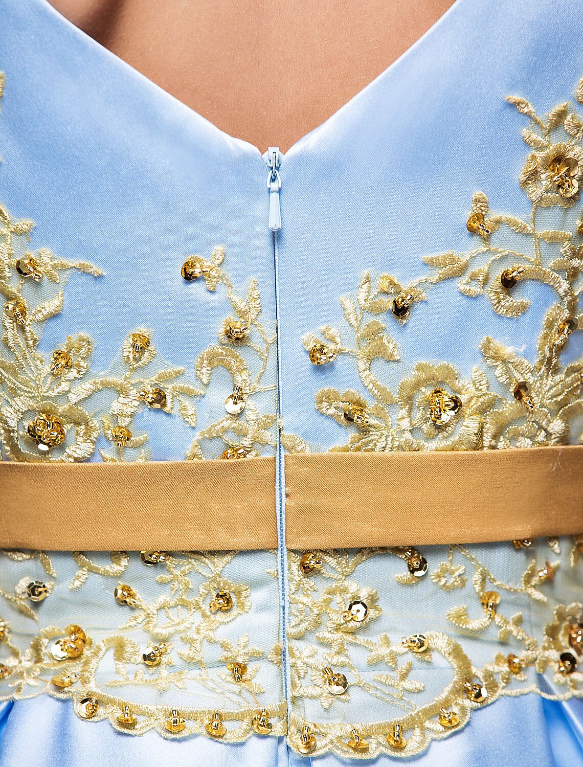 Wedding Sleeveless V Back Pleats Appliques