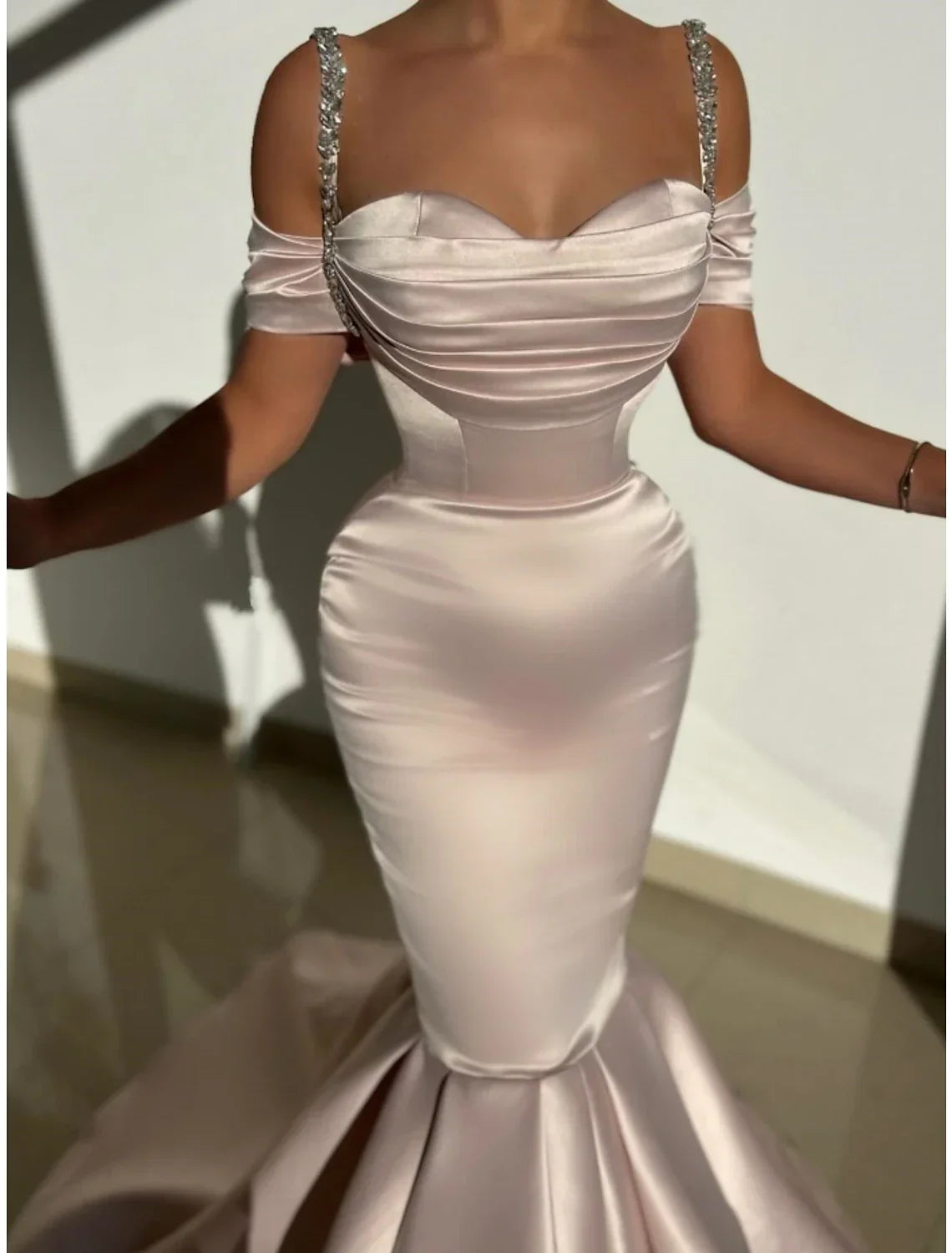 Mermaid / Trumpet Evening Gown Elegant Dress Formal Sweep / Brush Train Short Sleeve Sweetheart with Rhinestone Pleats Ruched