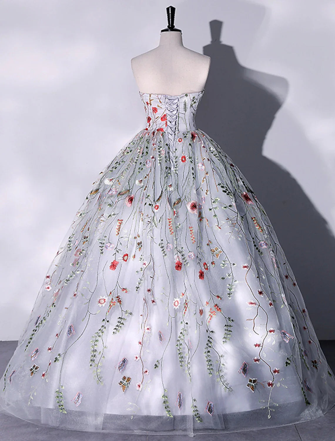 Ball Gown Evening Gown Elegant Dress Quinceanera Birthday Floor Length Sleeveless Strapless with Slit Embroidery Appliques