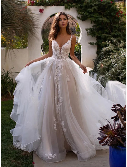 Elegant Red A-Line V-Neck Sleeveless Open-Back Floor-Length Wedding Dress