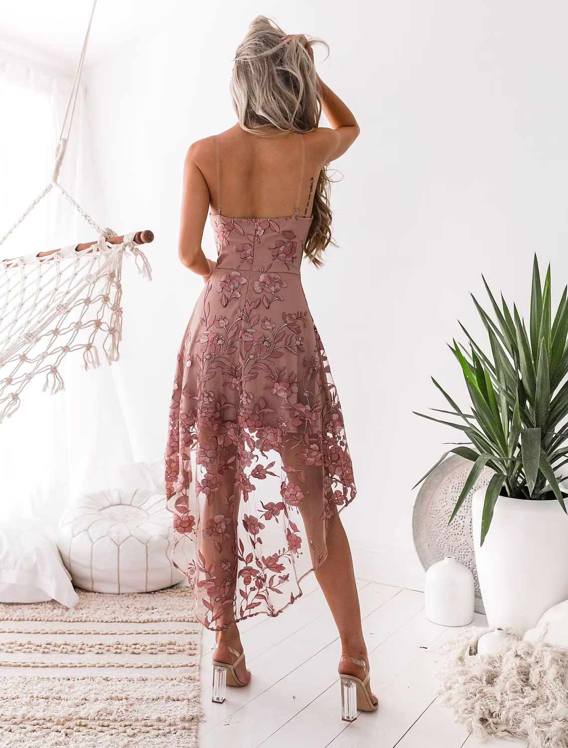 Cocktail Dresses Elegant Floral Wedding Guest Dress Homecoming Party Asymmetrical Sleeveless Spaghetti Strap with Appliques