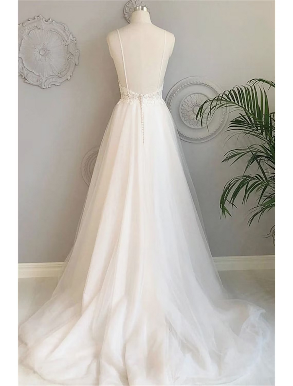 Beach Wedding Dresses A-Line Sleeveless Strap With Buttons Appliques