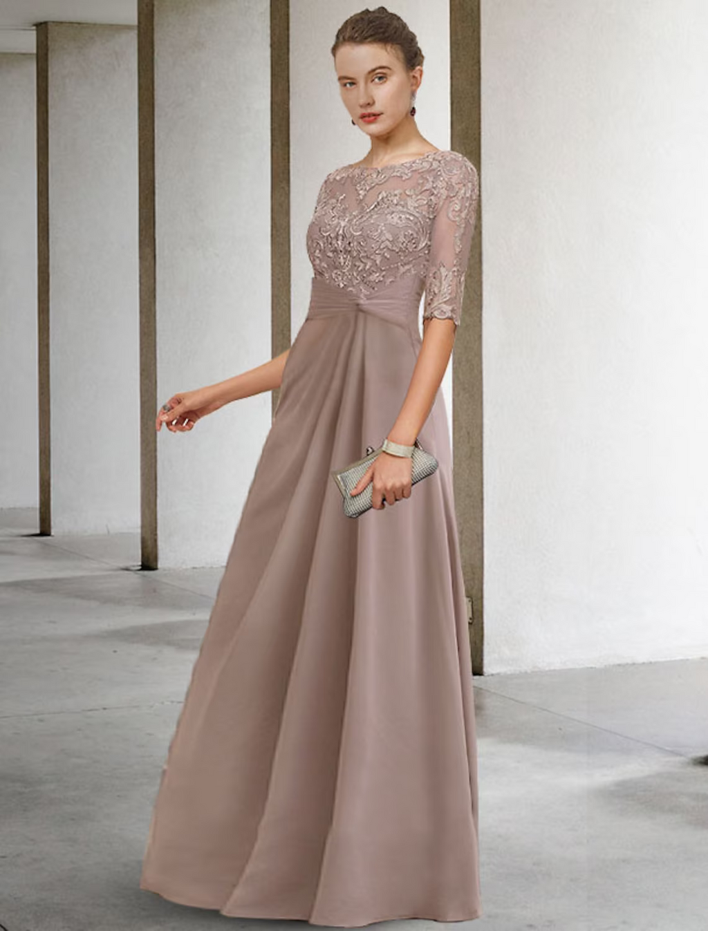 Mother of the Bride Dress Plus Size Elegant Jewel Neck Floor Length Short Sleeve with Appliques Side-Draped